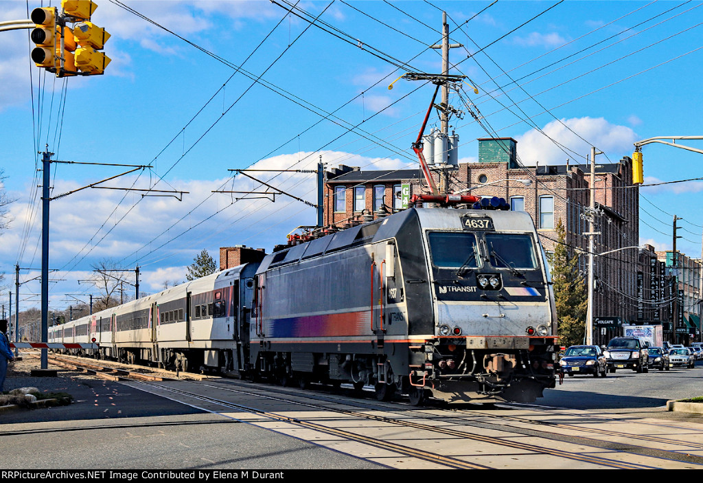 NJT 4637 on  train 4740